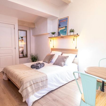 Studio Vieil Antibes Proche Mer Екстериор снимка