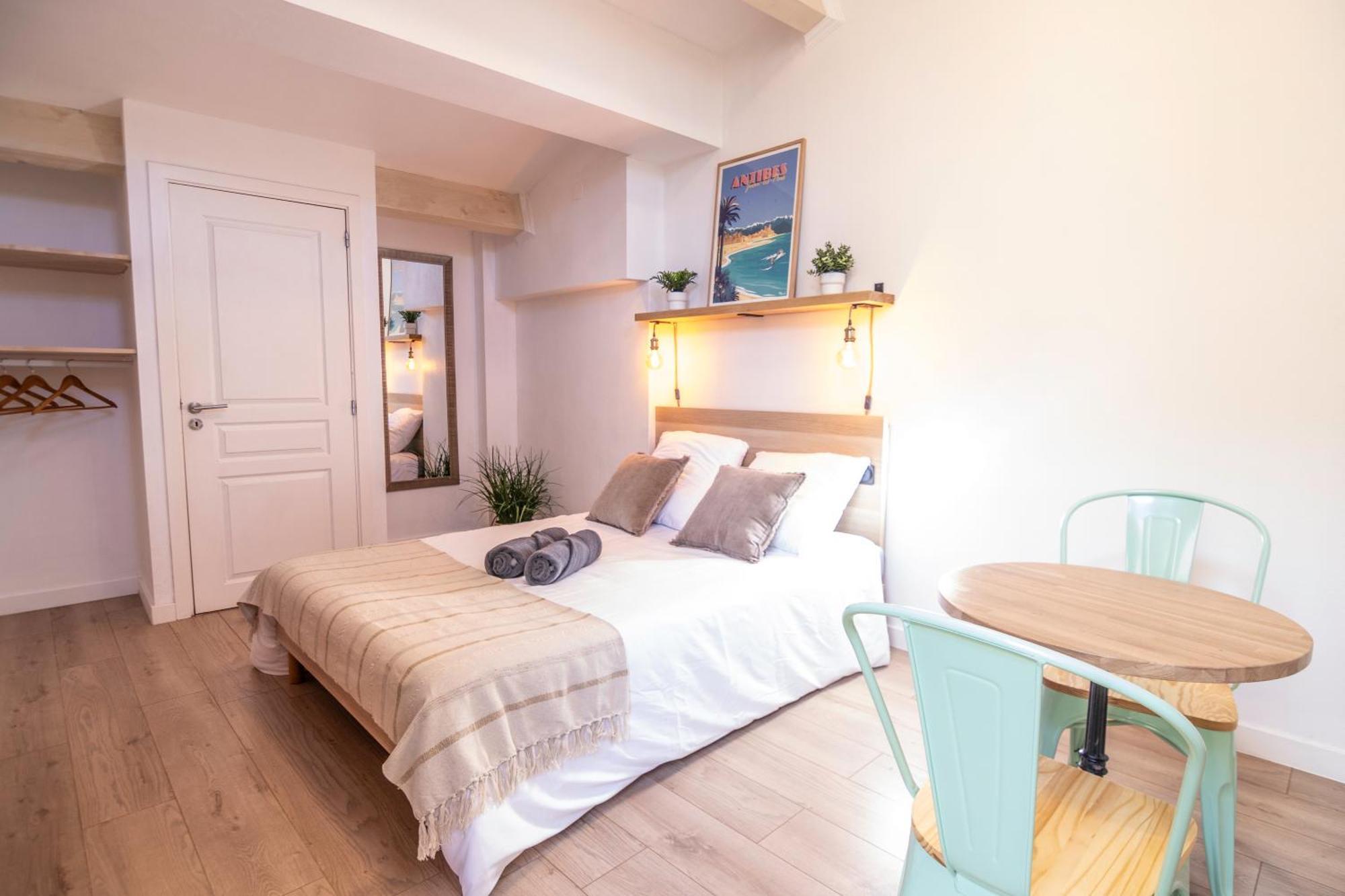 Studio Vieil Antibes Proche Mer Екстериор снимка